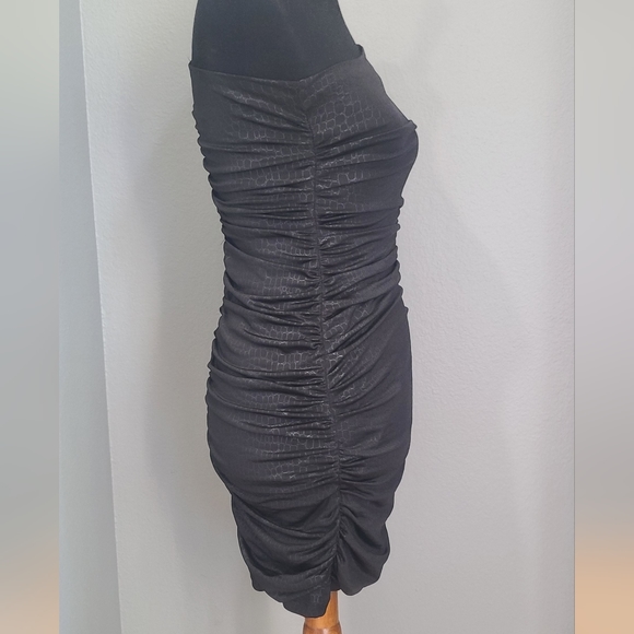 One Shoulder Flutter Sleeve Candies Snake Print Mini Dress - Picture 4 of 7